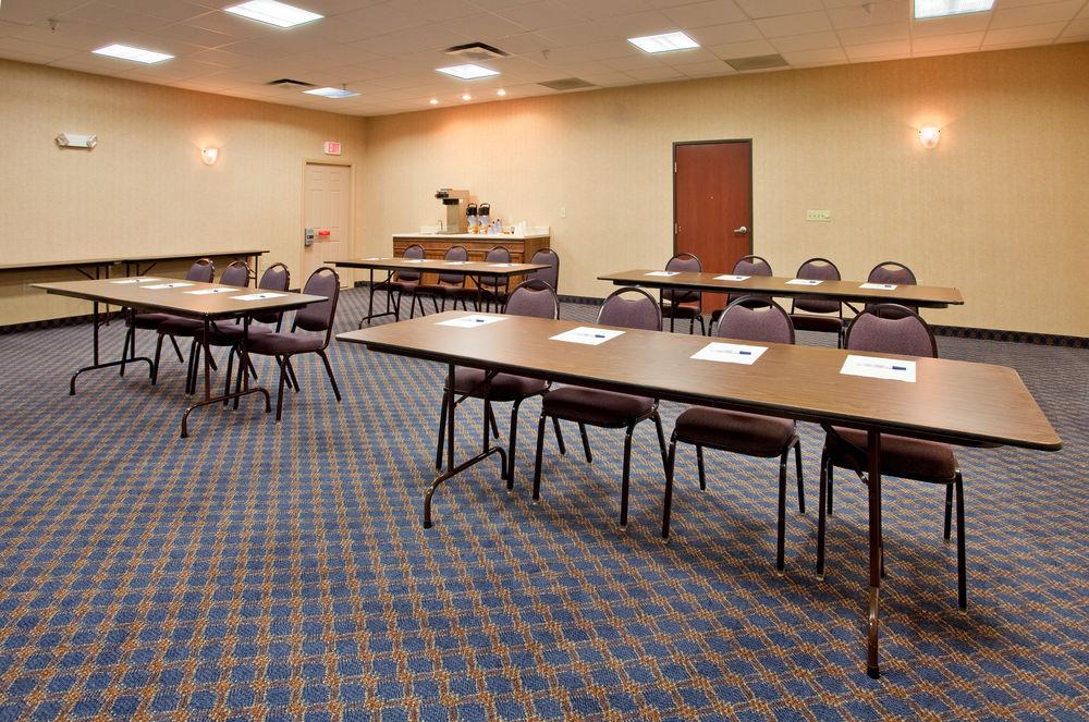 Holiday Inn Express Hotel & Suites Maryville By Ihg Ngoại thất bức ảnh