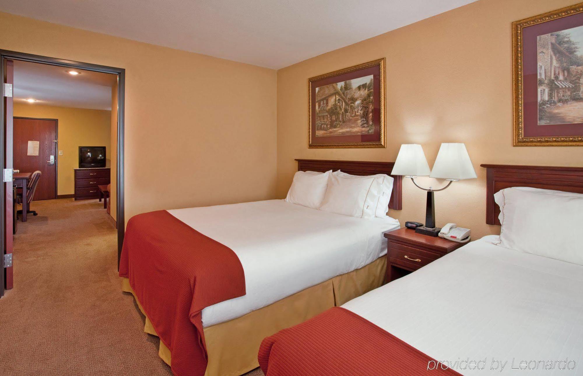 Holiday Inn Express Hotel & Suites Maryville By Ihg Phòng bức ảnh